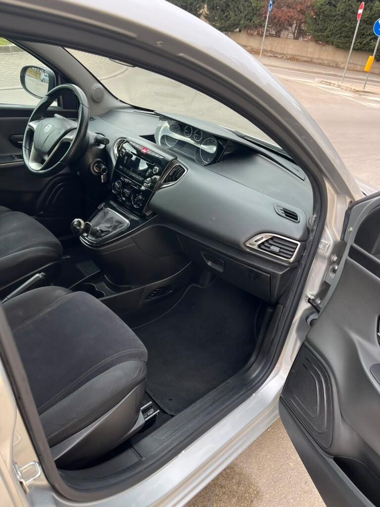 Lancia Ypsilon 1.2 Benzina 69 CV 2015