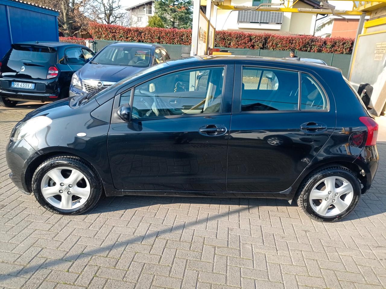 Toyota Yaris 1.0i 16V cat 5 porte Expo