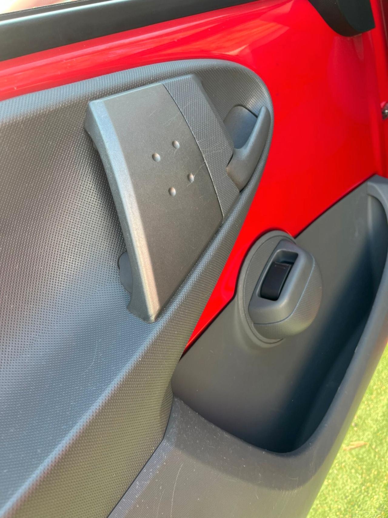 Toyota Aygo 1.0 12V VVT-i 5 porte Sol Connect