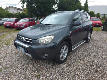 Toyota RAV 4 RAV4 2.2 D-4D 177 CV Luxury