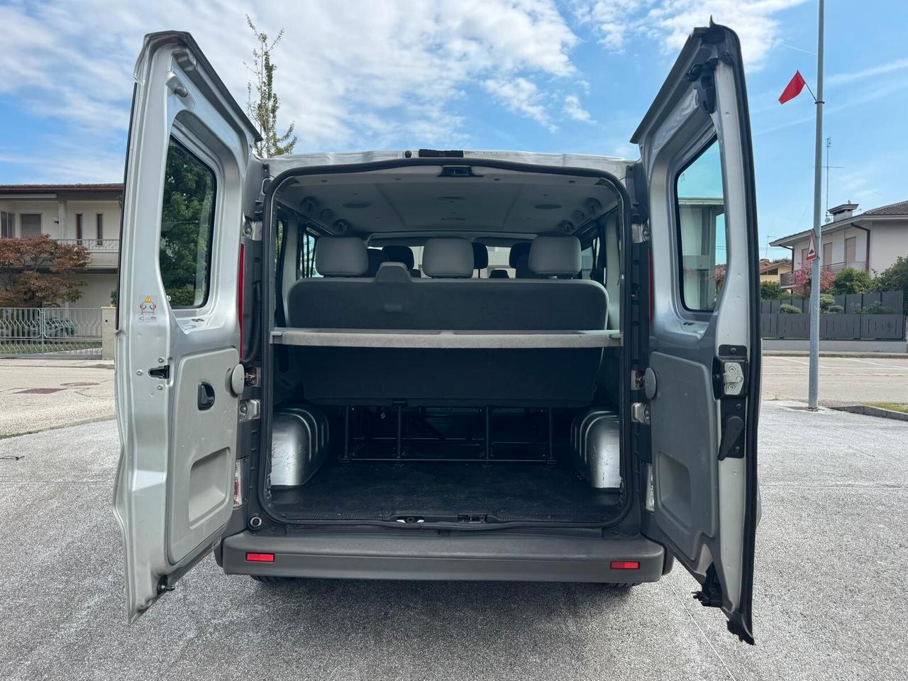 Opel Vivaro 27 2.0 CDTI 120CV PC-TN Combi 9 posti