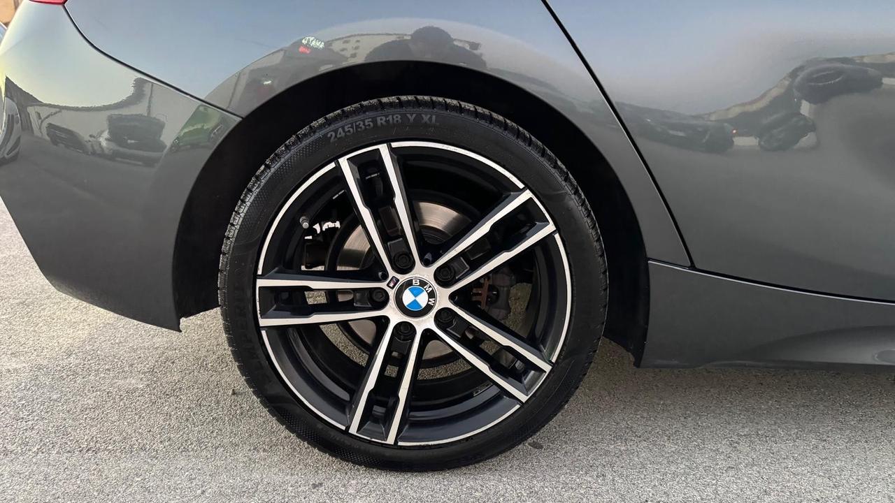 Bmw 118 118d 5p. Msport