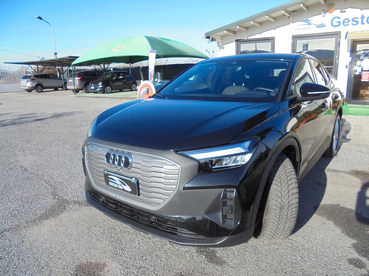 Audi Q4 40 e-tron Business