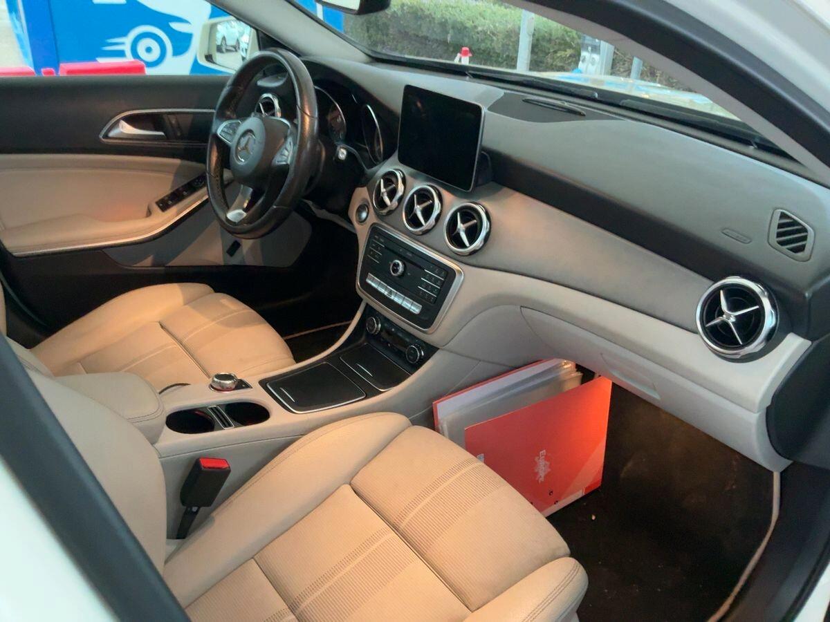 Mercedes-benz GLA 200 d Automatic Sport