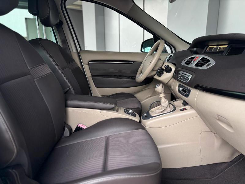 Renault Scenic X-Mod 2.0 dci Luxe 160cv