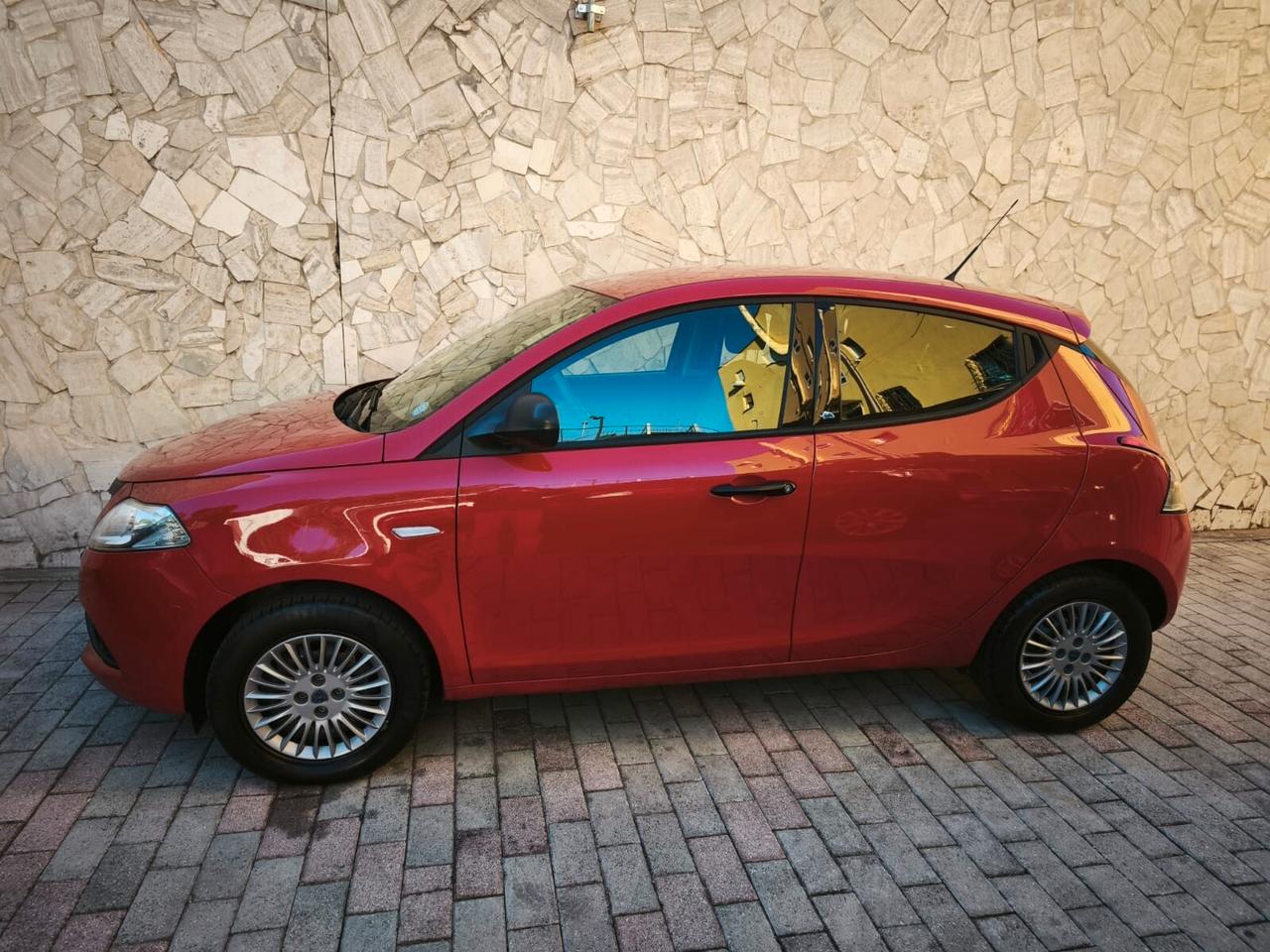 Lancia Ypsilon 1.2 69 CV 5 porte S&S Elefantino Blu