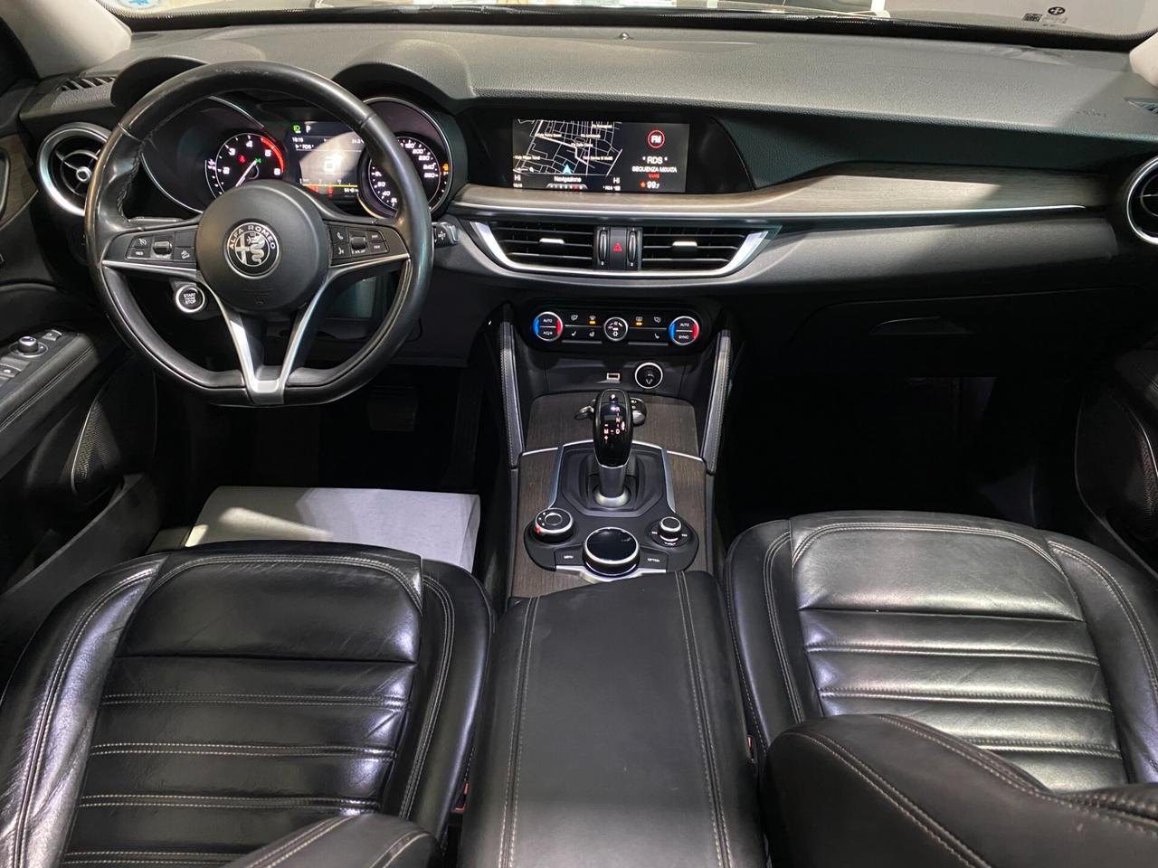 Alfa Romeo Stelvio 2.2 Turbodiesel 210 CV AT8 Q4 Executive Tetto apr.-2017