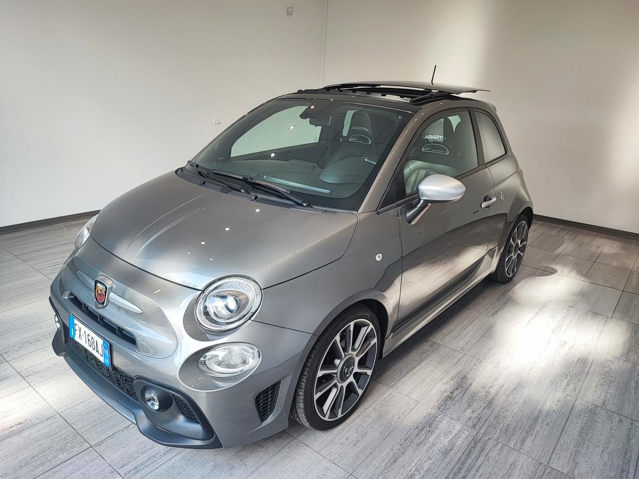 Abarth 595 1.4 Turbo T-Jet Turismo FULL OPTIONAL