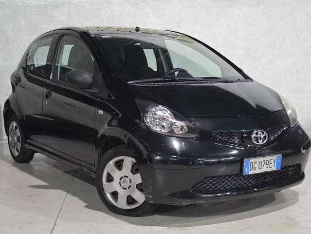 Toyota Aygo Benzina Neopatentati Km 100.000