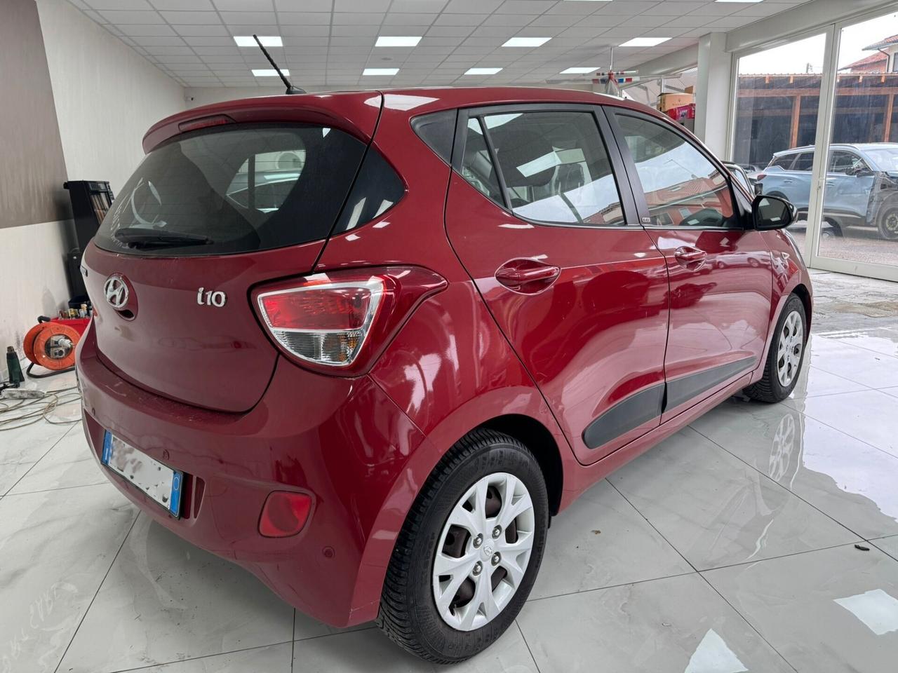 Hyundai i10 1.0 MPI Sound Edition