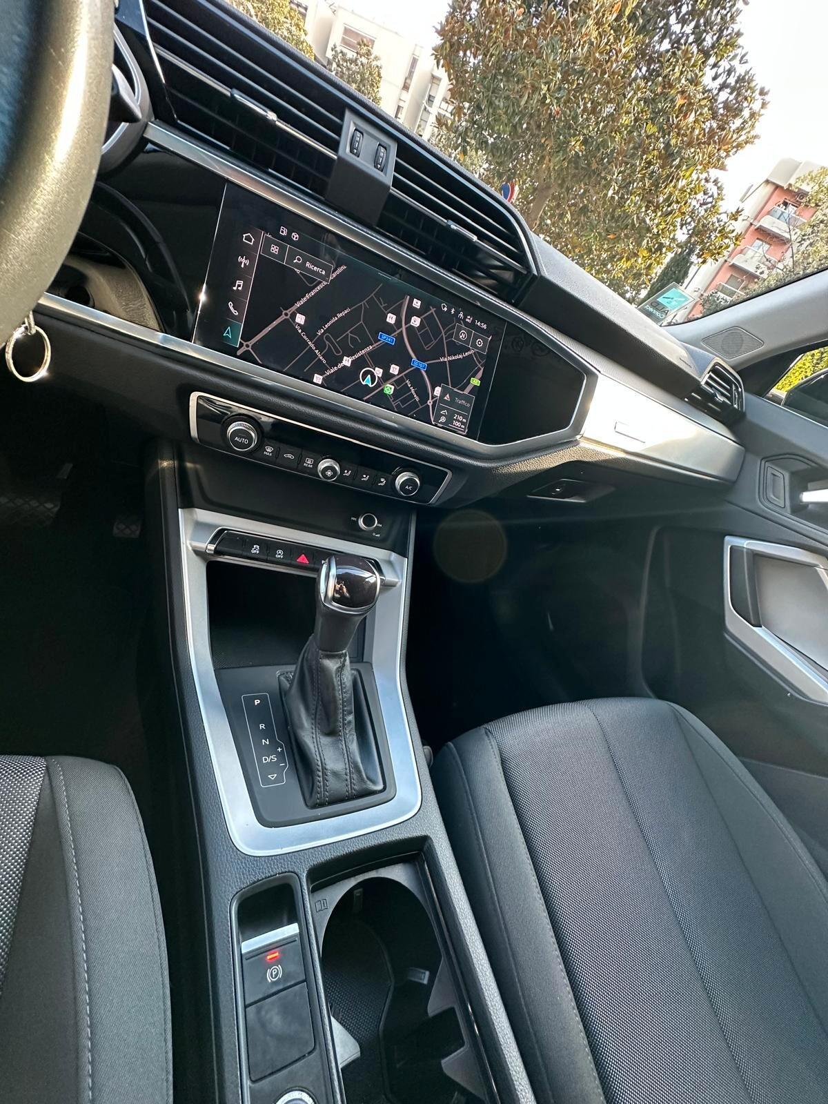 Audi Q3 35 TDI S tronic line edition