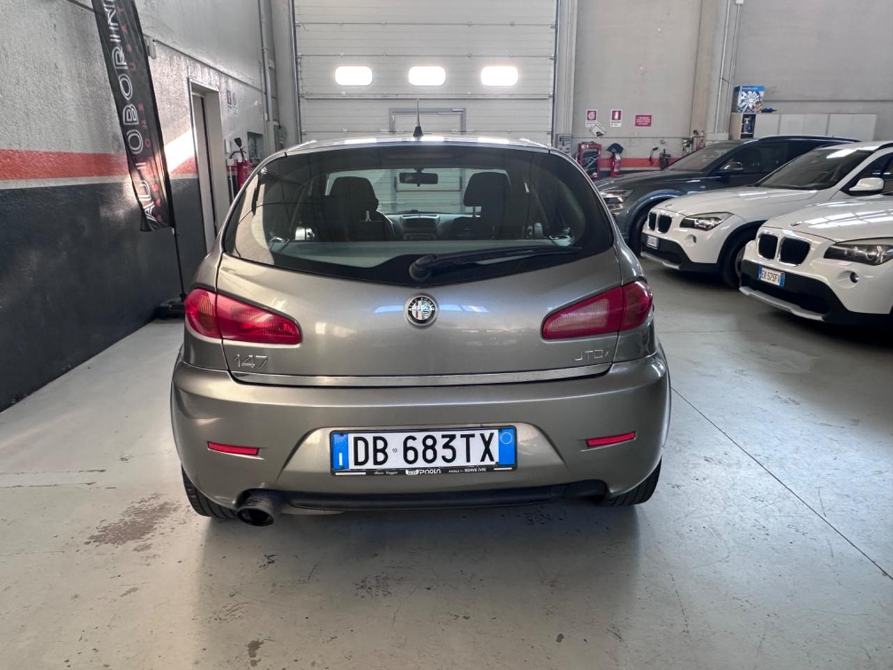 Alfa Romeo 147 1.9 JTD (120) 5 porte Progression