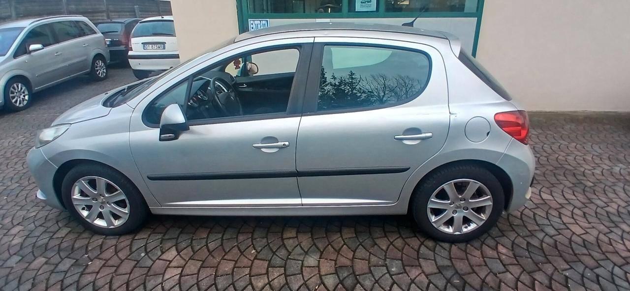 Peugeot 207 1.6 HDi neopatentati