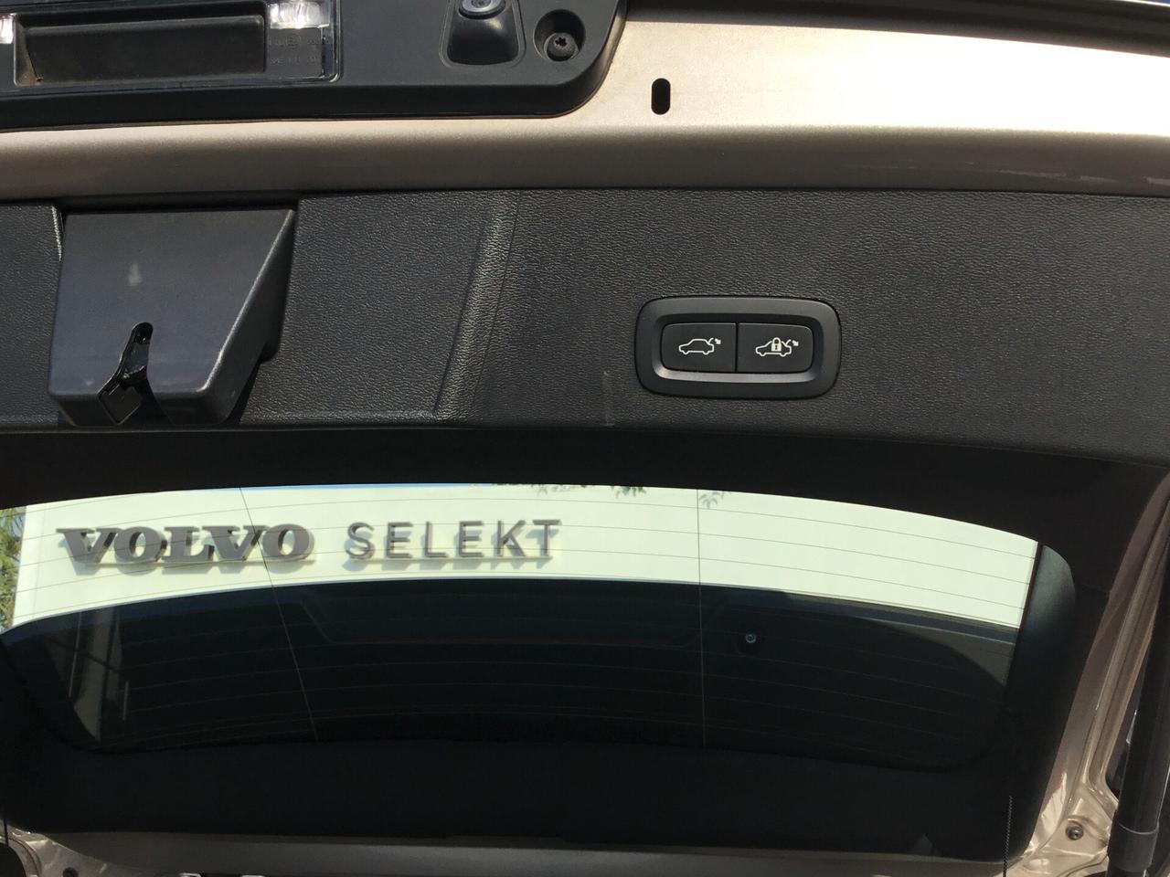 Volvo XC40 B3 automatico Core