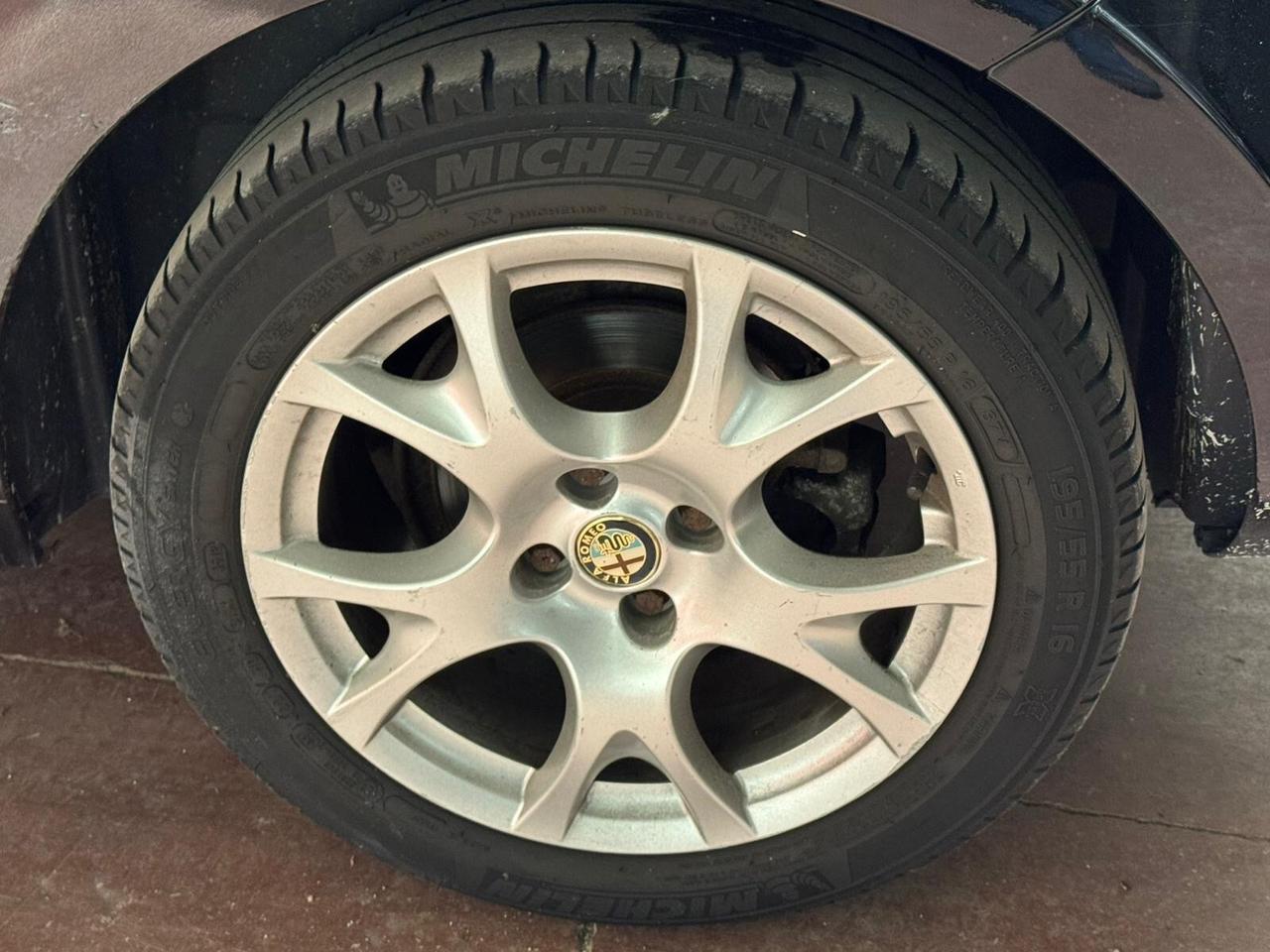 Alfa Romeo MiTo 1.4 78 CV Distinctive SI NEOPATENTATI