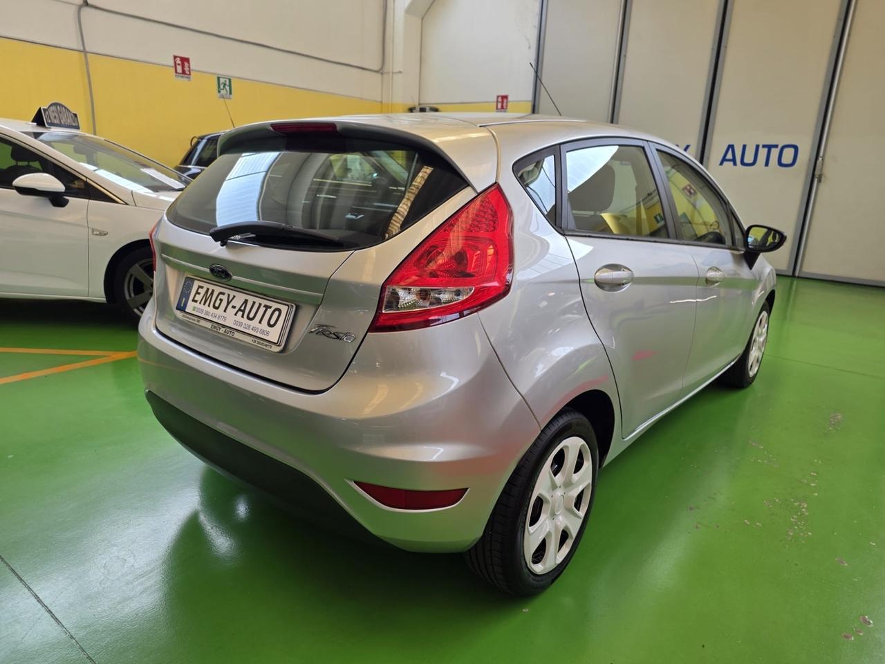 Ford Fiesta 1.2 60CV 5 p. 141000km.