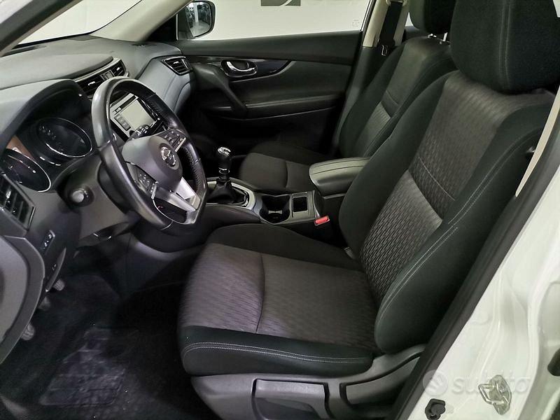Nissan X-Trail dCi 150 2WD N-Connecta