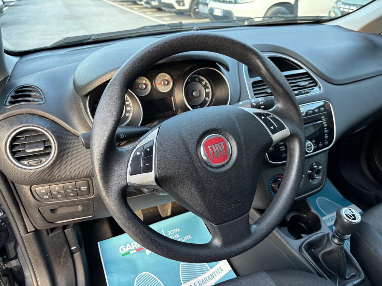 FIAT GRANDE PUNTO 1.4 BENZINA/METANO NEOPATENTATI 5 posti