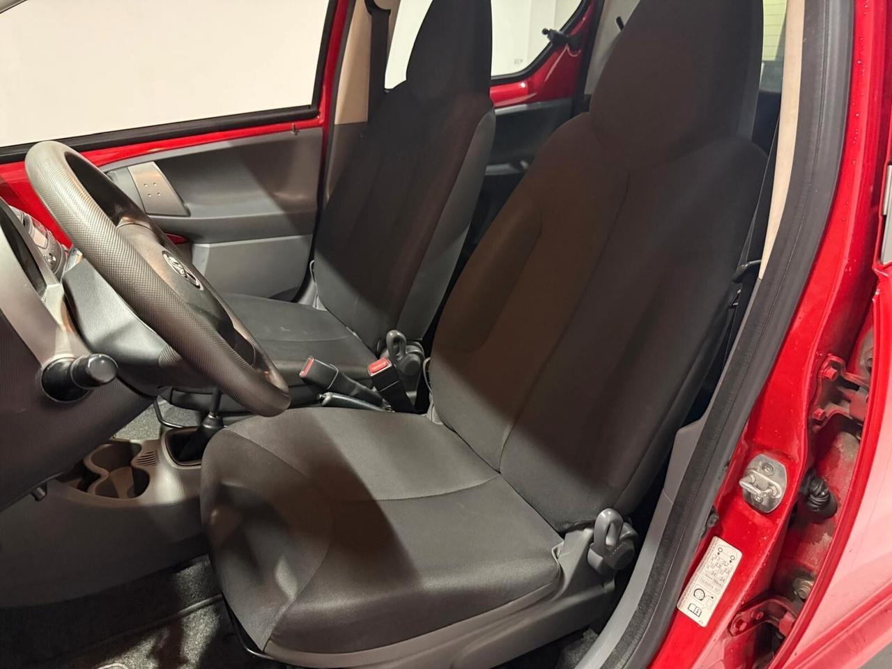 Toyota Aygo 1.0 12V VVT-i 5 porte Sol Connect