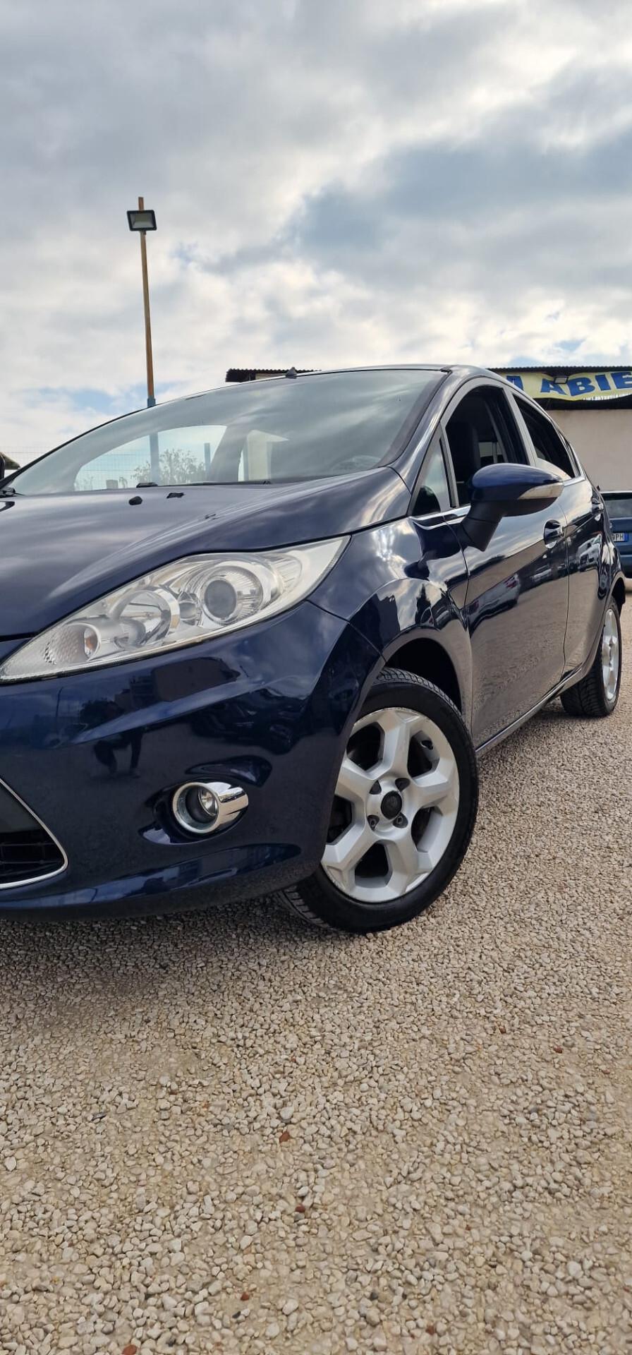 Ford Fiesta 1.2 82 CV 5 porte Titanium 2011