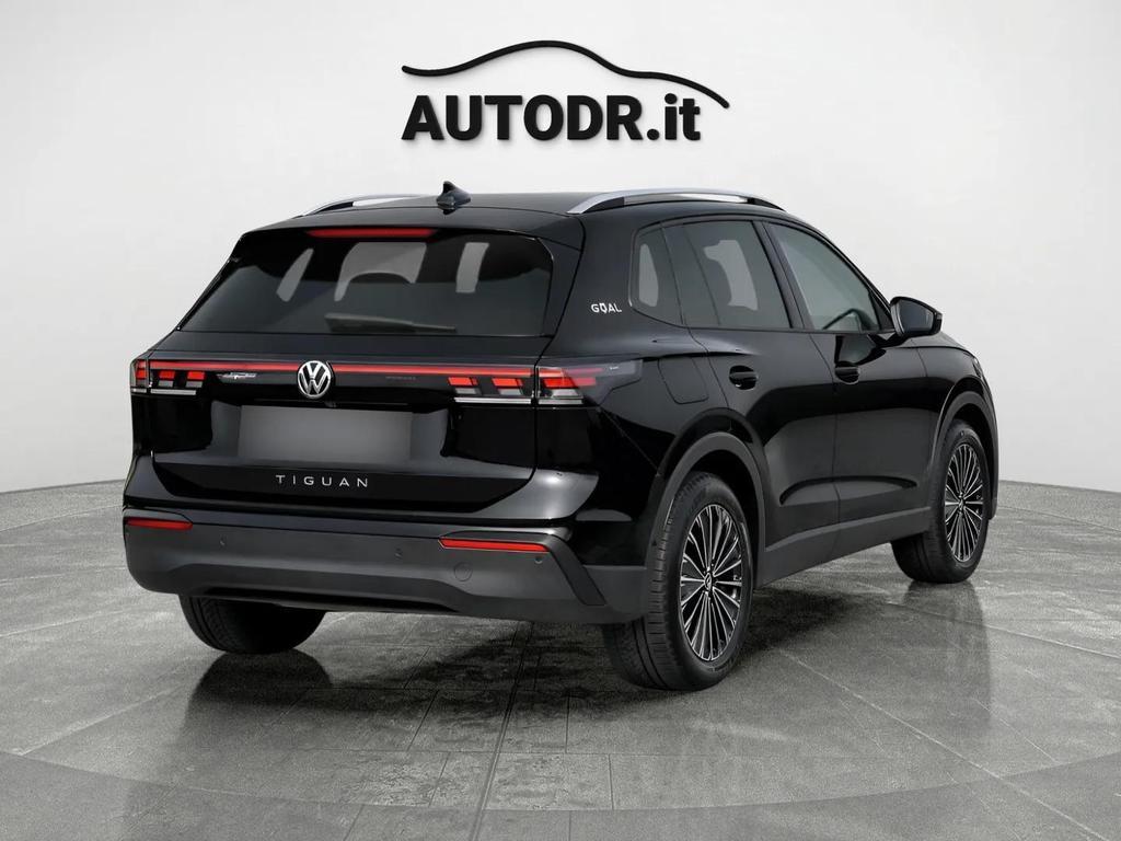 Volkswagen Tiguan 1.5 eTSI DSG Edition Plus, IQ.Light, Cerchi18, 360 Telecamere