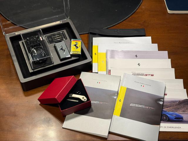 FERRARI 296 GTS * LIFT * PPF * DISPLAY * LED * CARPLAY * HUD *