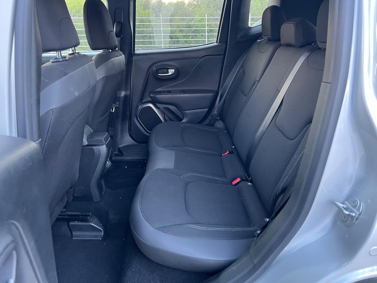 Jeep Renegade 1.6 Mjt DDCT 120 CV Longitude