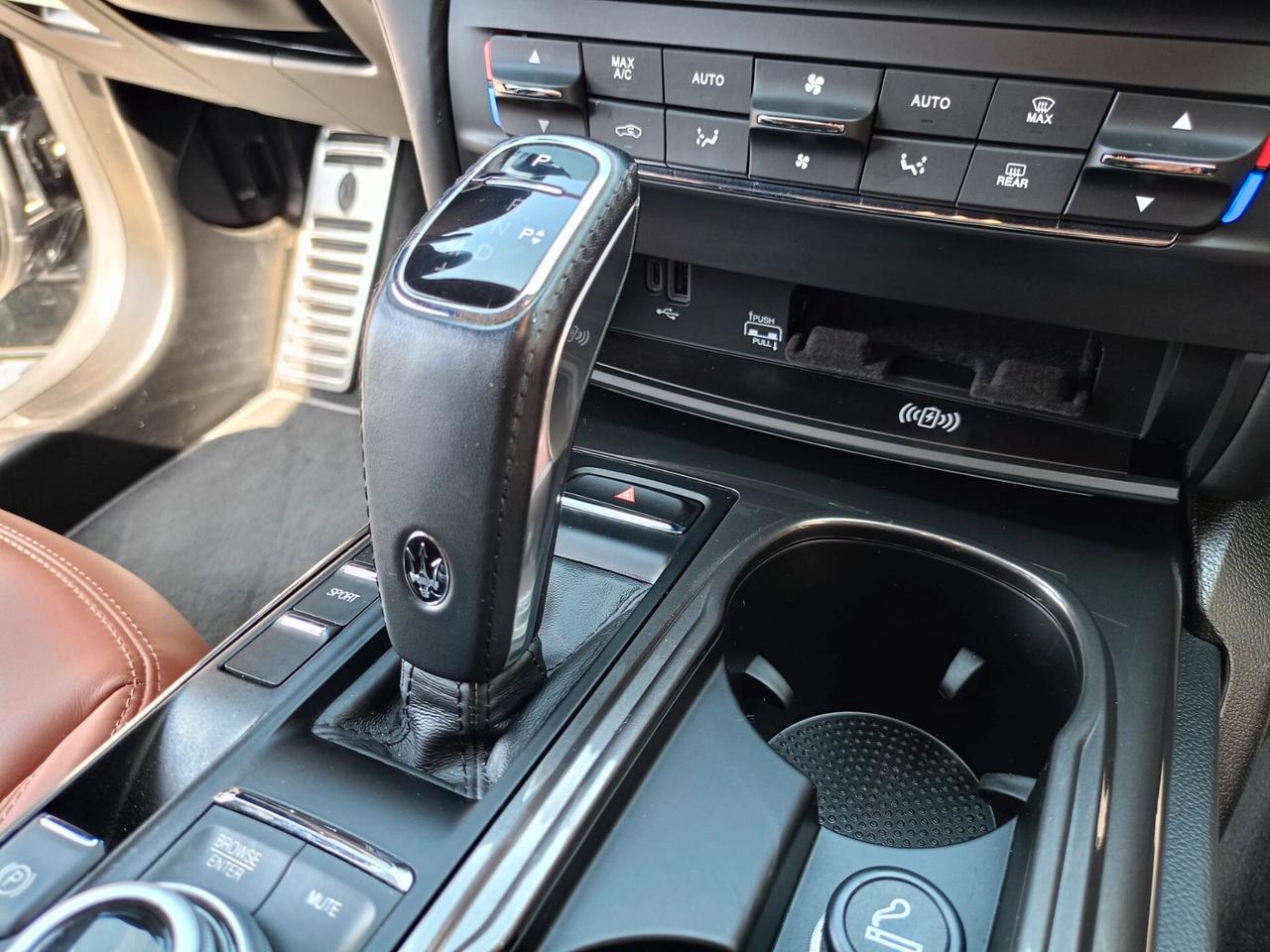 Maserati Ghibli 330 CV MHEV GT