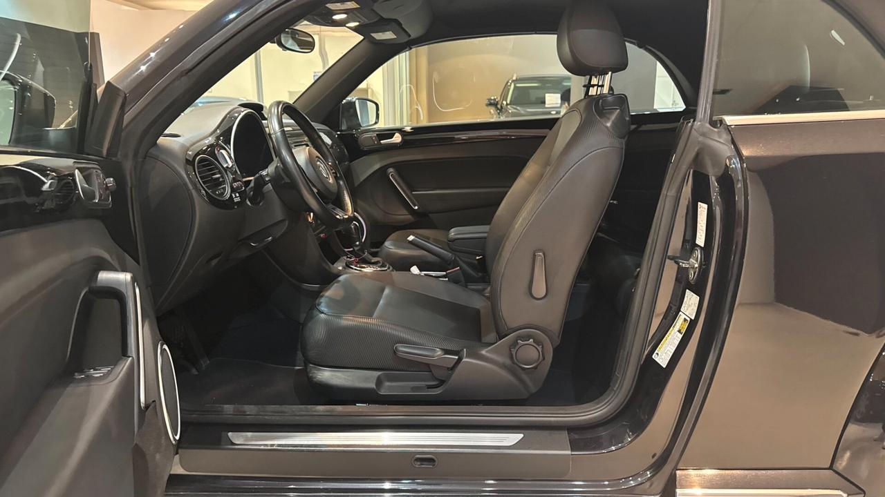 VOLKSWAGEN NEW BEETLE 2.0 TDI - 2013