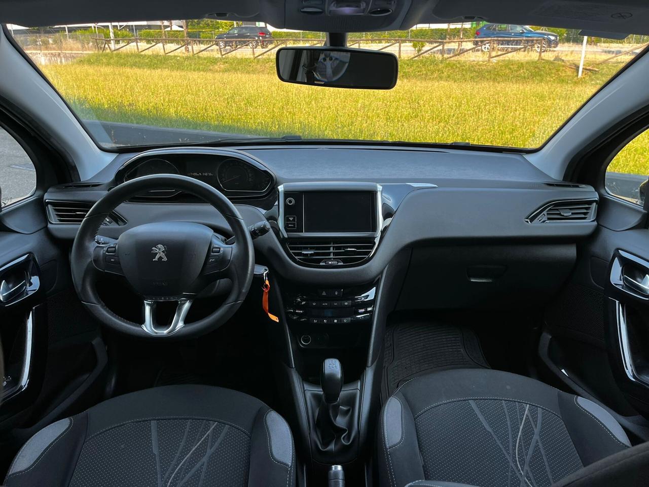 Peugeot 208 1.2 Neopatentati