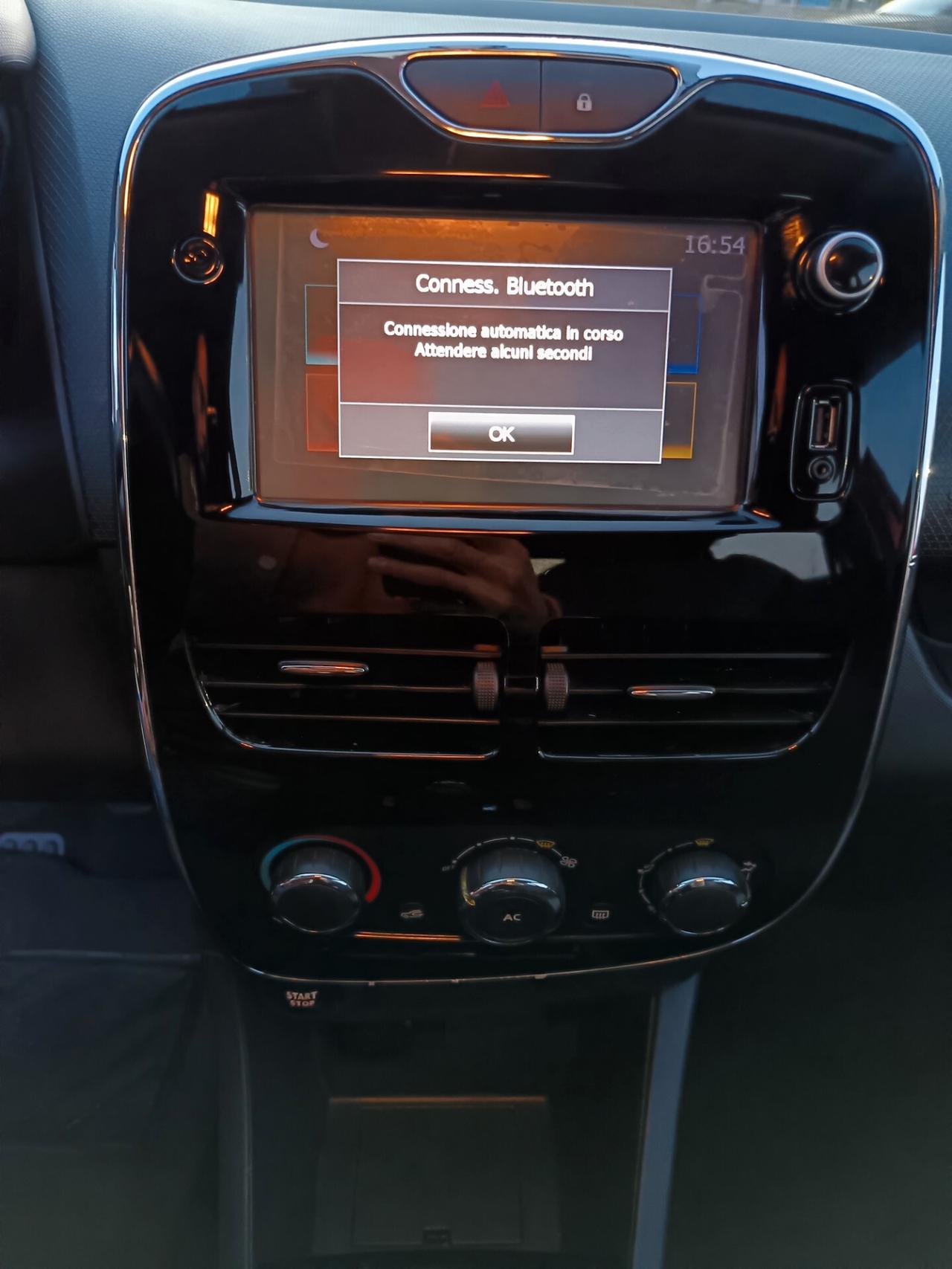 Renault Clio 0.9 TCe 12V 90CV Start&Stop 5 porte Energy