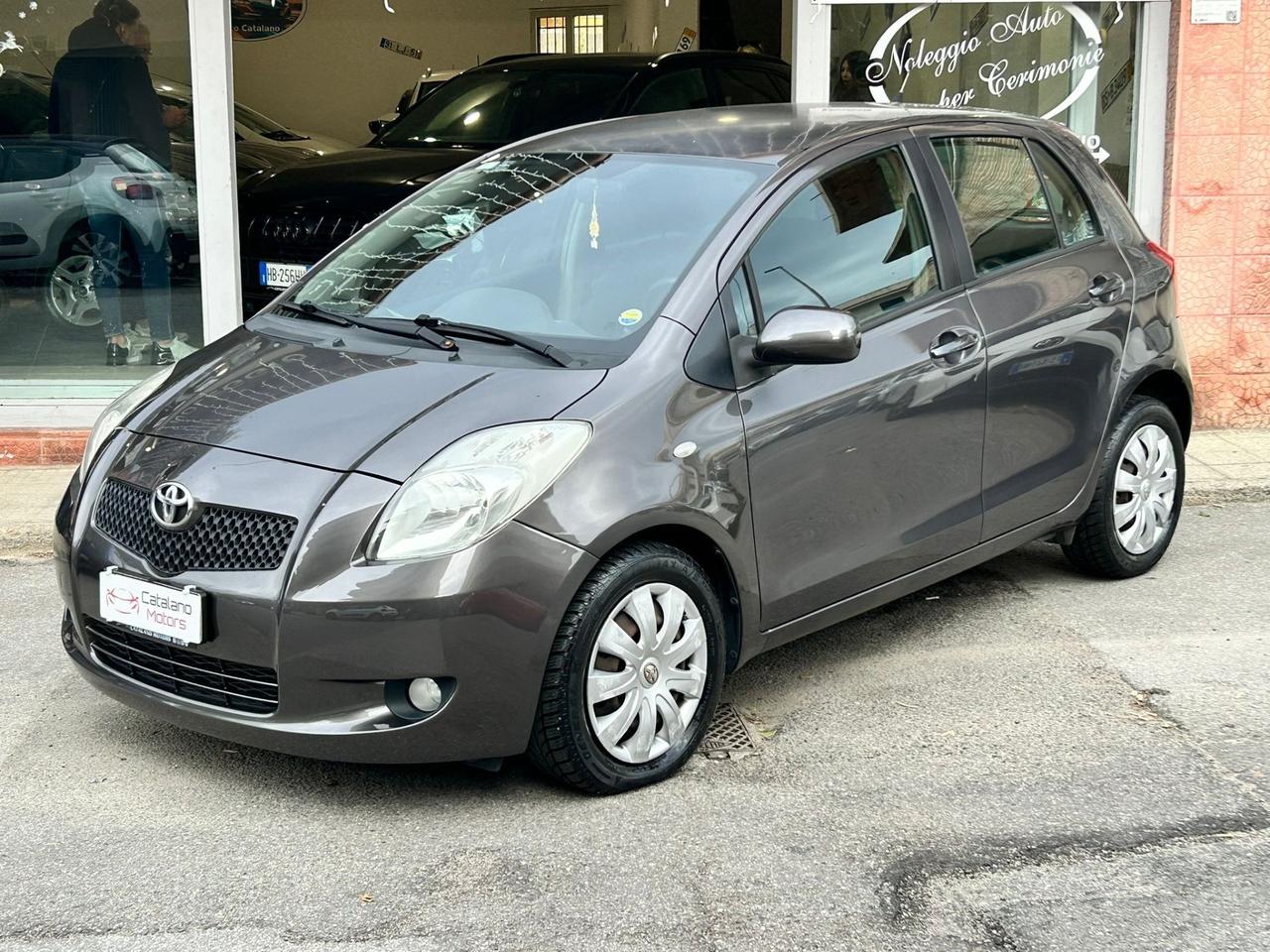 Toyota Yaris 1.3 5 porte Sol