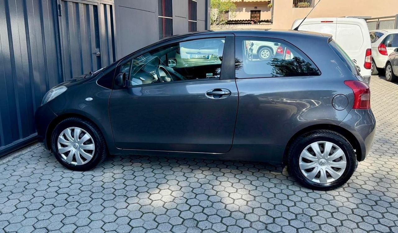 Toyota Yaris 1.3 Benzina 3 porte Navi