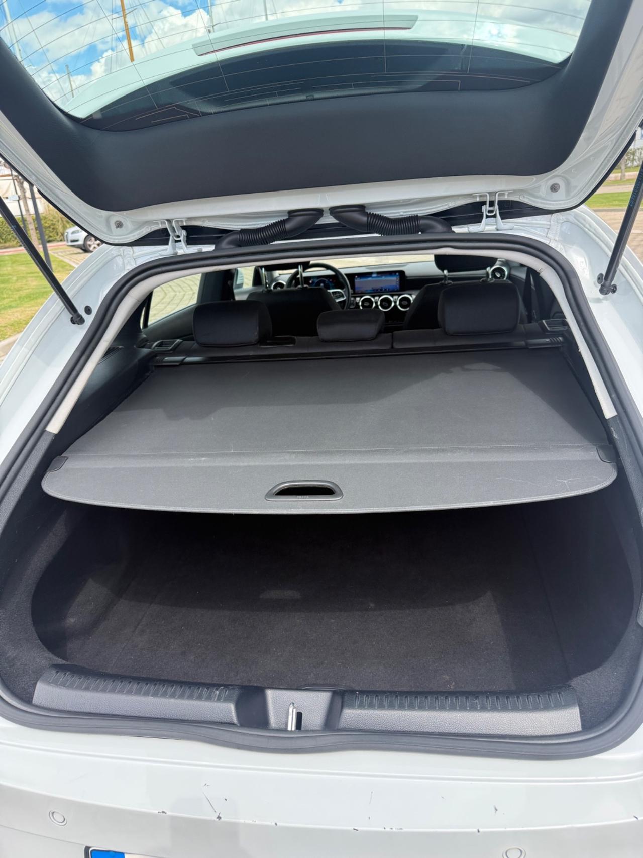 Mercedes-benz CLA 180 d Shooting Brake Sport