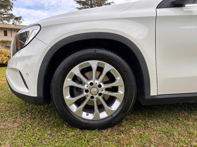 MERCEDES-BENZ GLA 180 d Executive UNIPRO - PDC - BT - CLIMA - 17