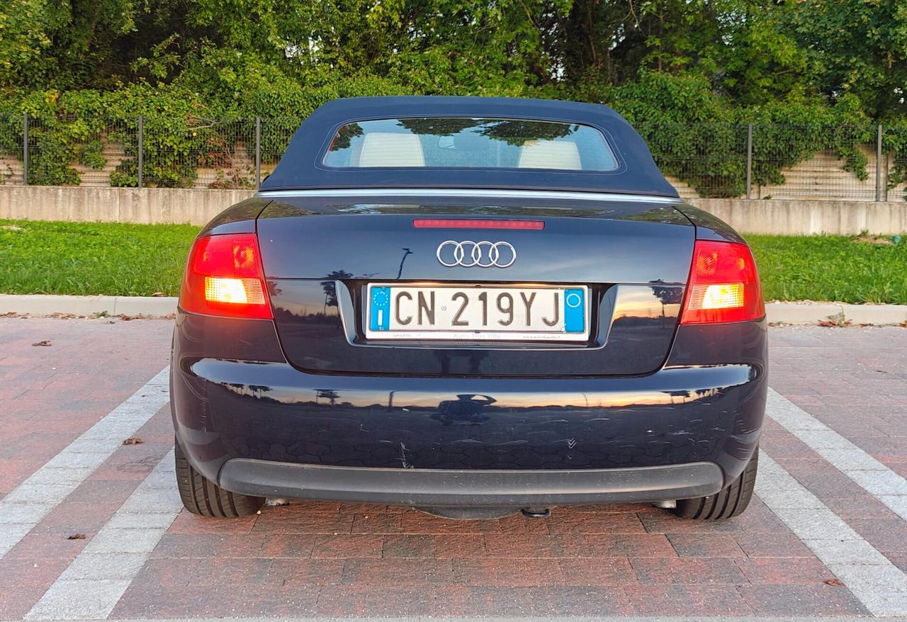 Audi A4 Cabriolet 2.5 v6 passaggio incluso