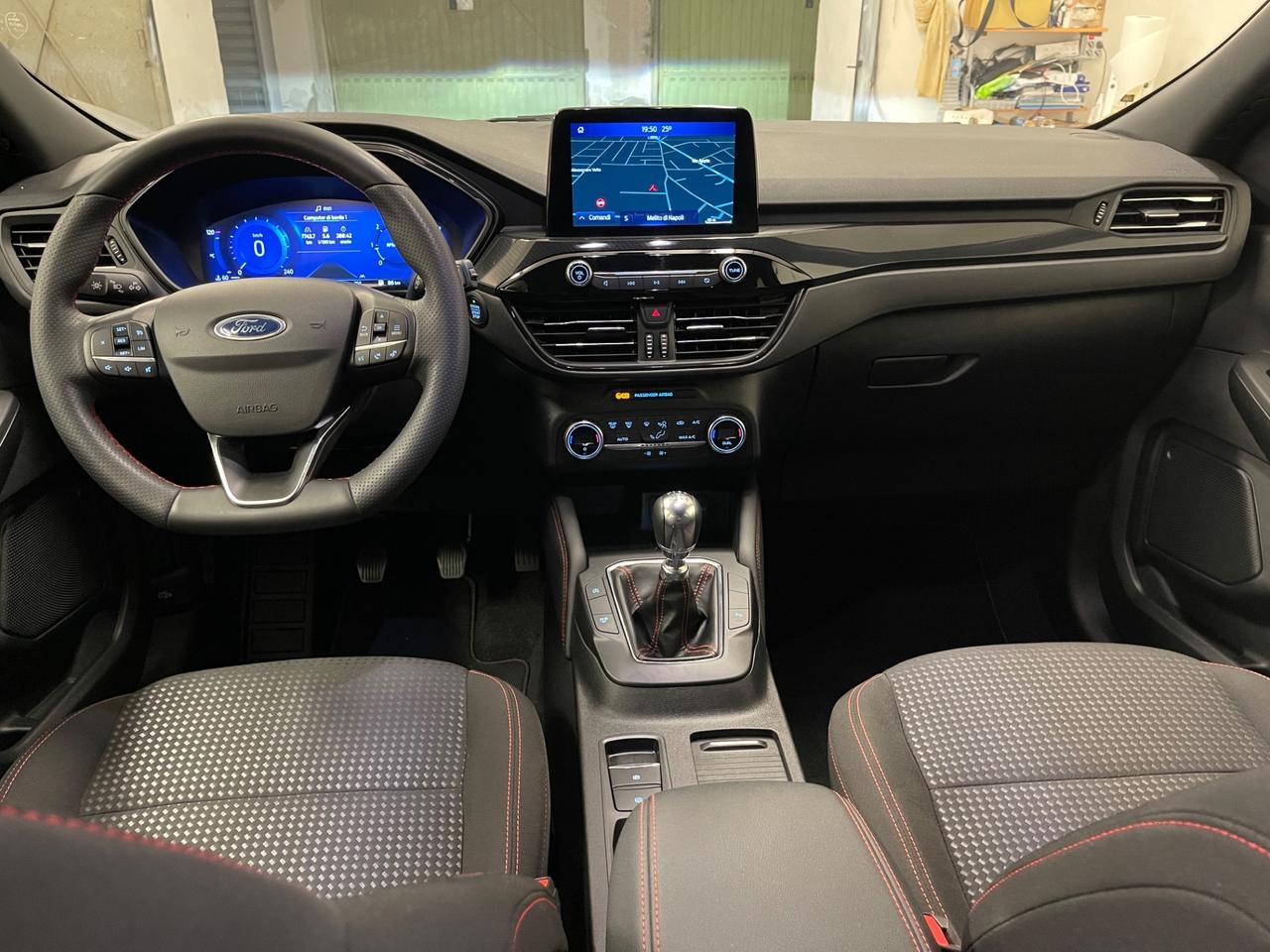Ford kuga 1.5 120cv st-line nuova