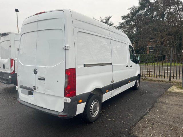 MERCEDES-BENZ SPRINTER 311 2.1 CDI F 39/33 E6