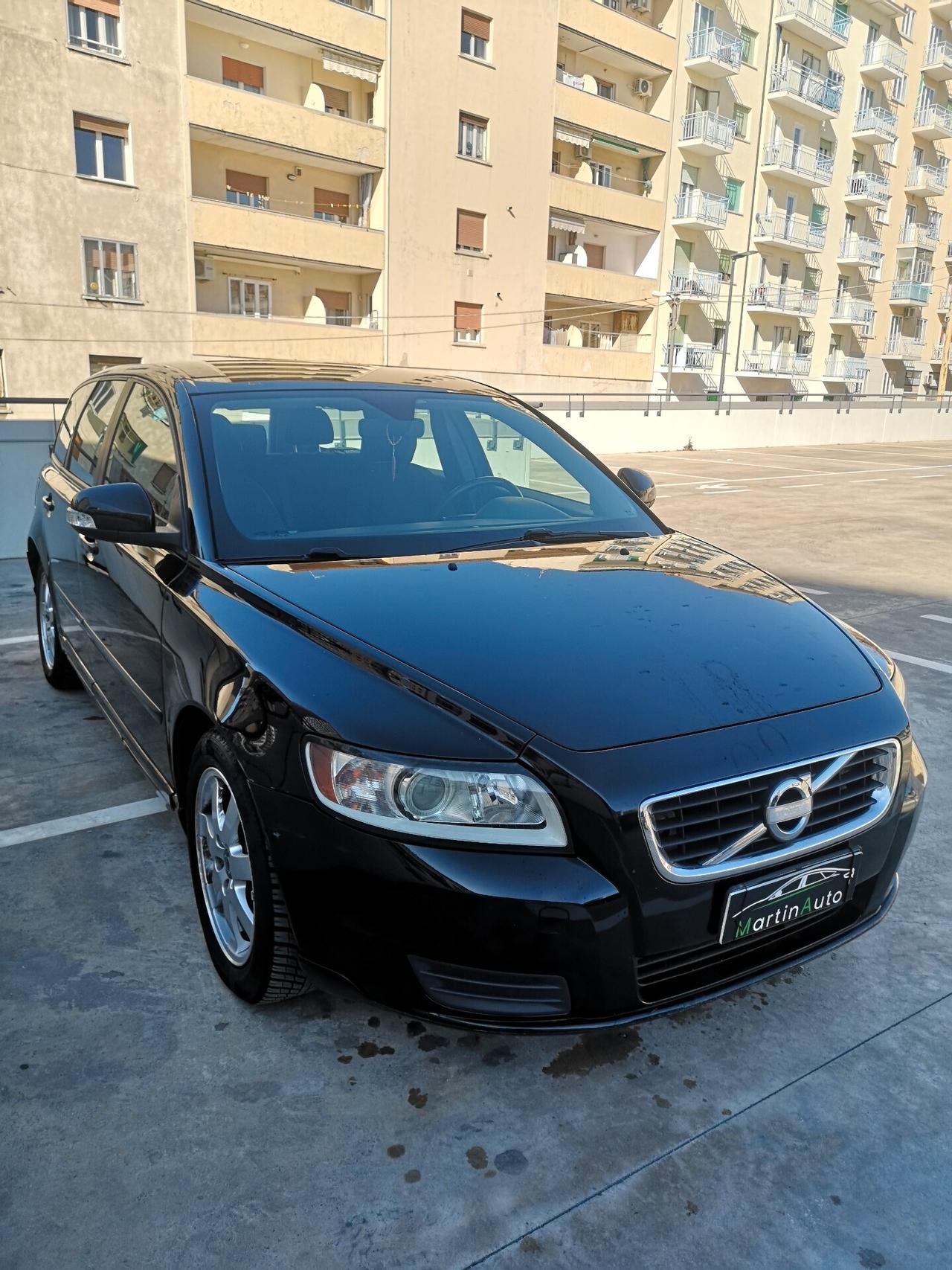 Volvo V50 D4 Kinetic 115cv - 2011