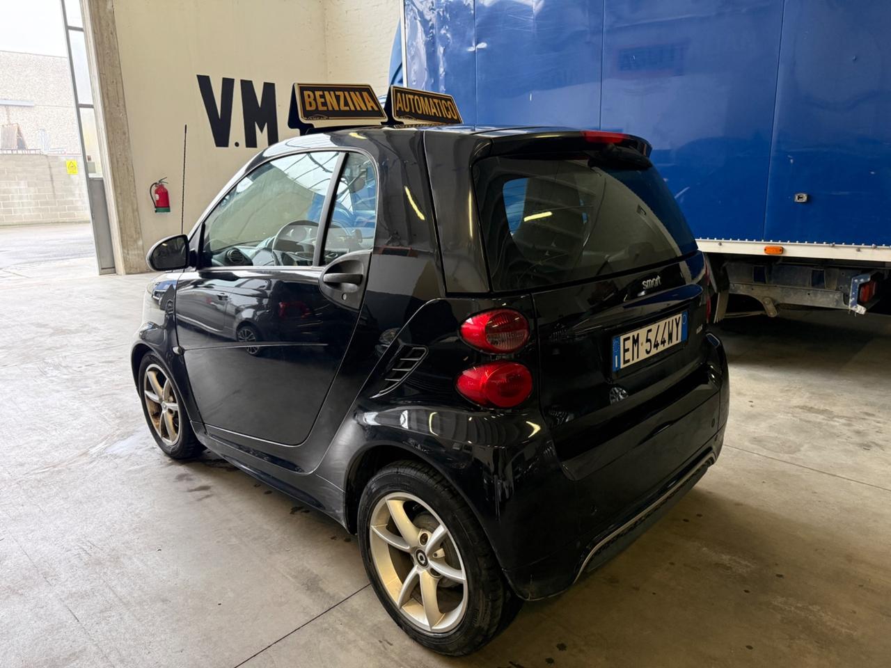 Smart ForTwo 1000 52 kW MHD coupé pure