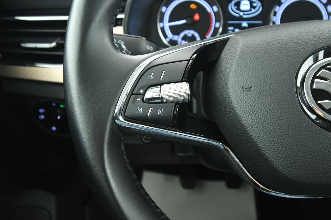 SKODA Kamiq 1.0 g-tec Style 90cv NEOPATENTATI+ACC+APP CONNECT+FULL LED