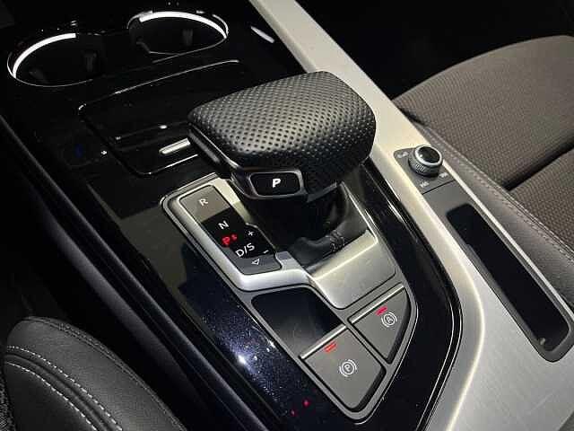 Audi A4 Avant 40 TDI quattro S tronic S line edition