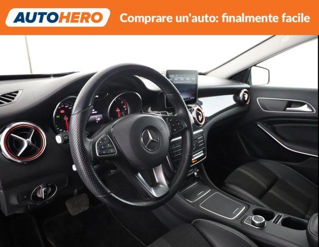 MERCEDES-BENZ GLA 200 d Automatic Sport