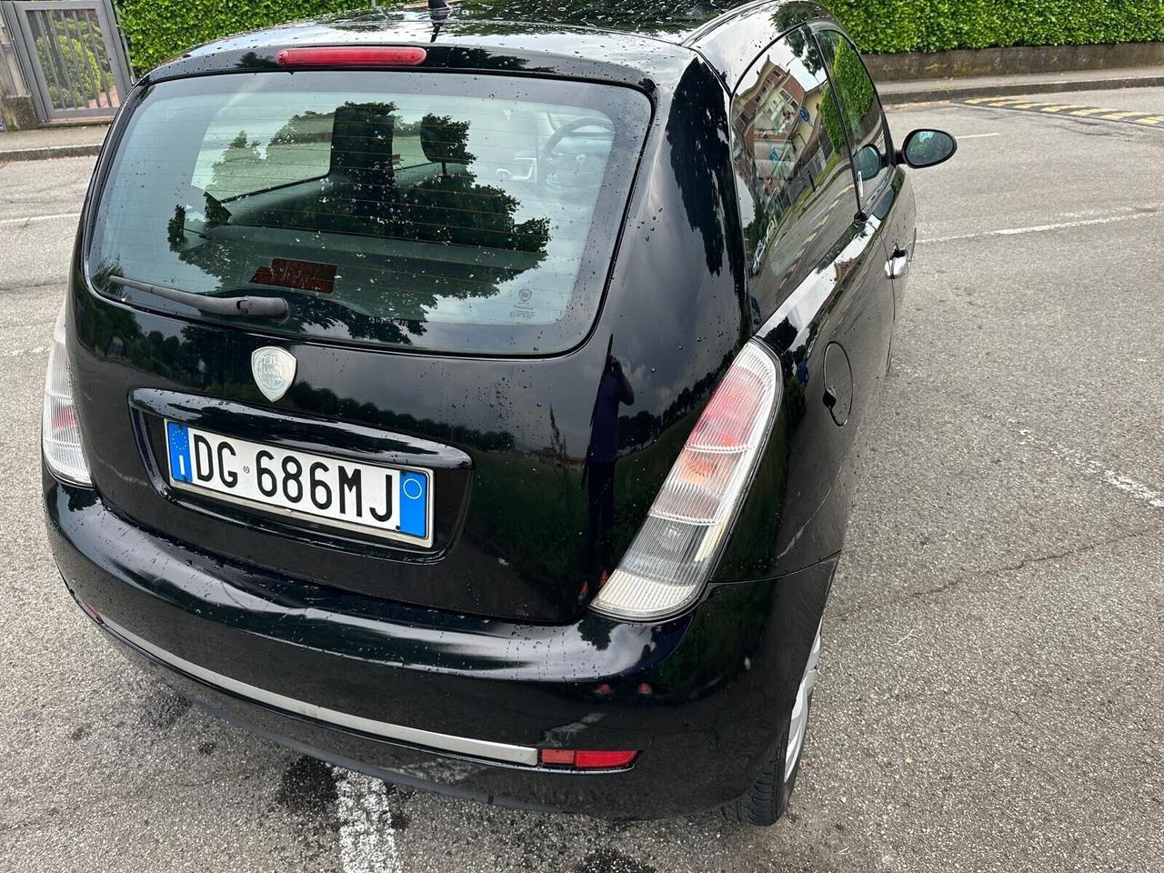 Lancia Ypsilon 1.2 Argento