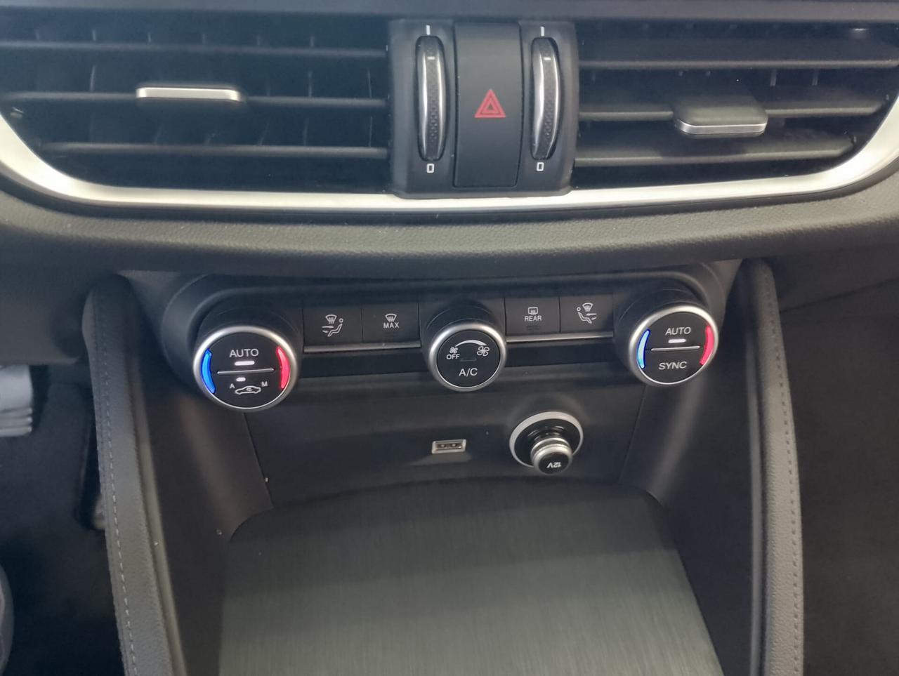 Alfa Romeo Stelvio 2.2 Turbodiesel 160 CV AT8 RWD Business
