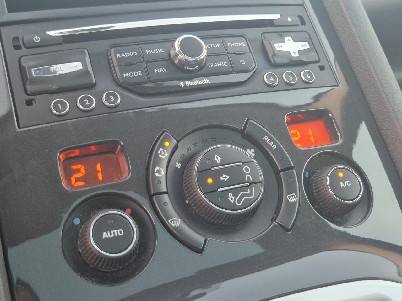 Peugeot 5008 1.6 HDi 120 EAT6 Allure 7 POSTI