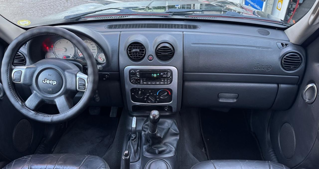 Jeep Cherokee 2.5 CRD Sport 4x4