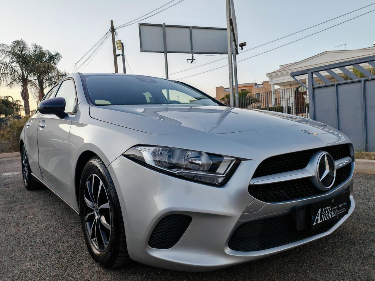 Mercedes-benz A 180d 2.0 Navig cam 2021