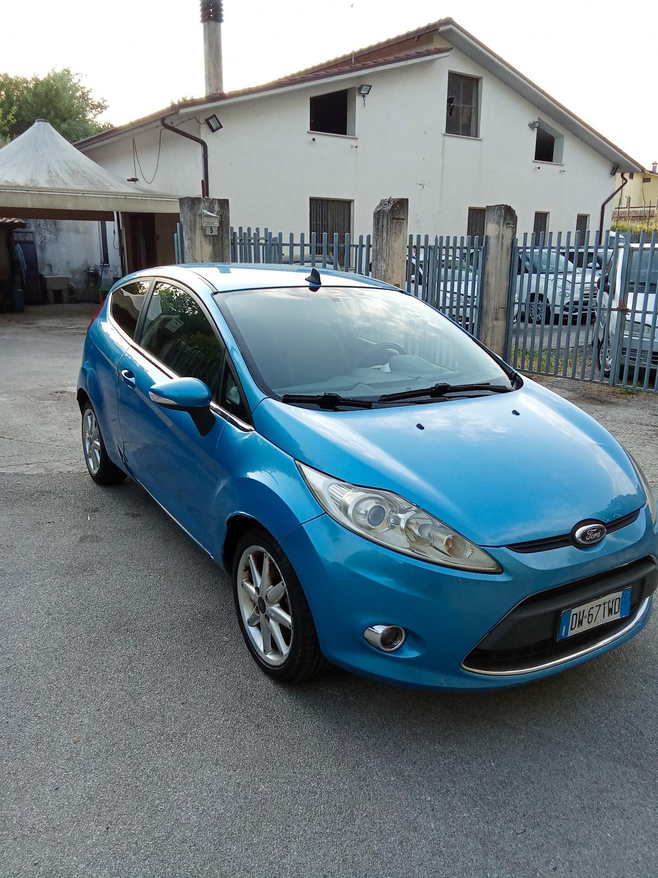 Ford Fiesta 1.4 GPL 3p 09
