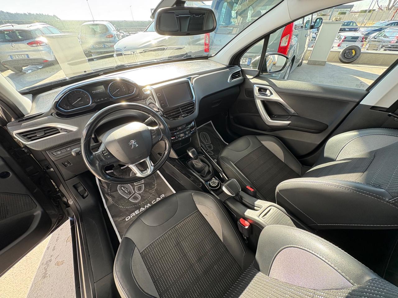 Peugeot 2008 BlueHDi 100 S&S Allure